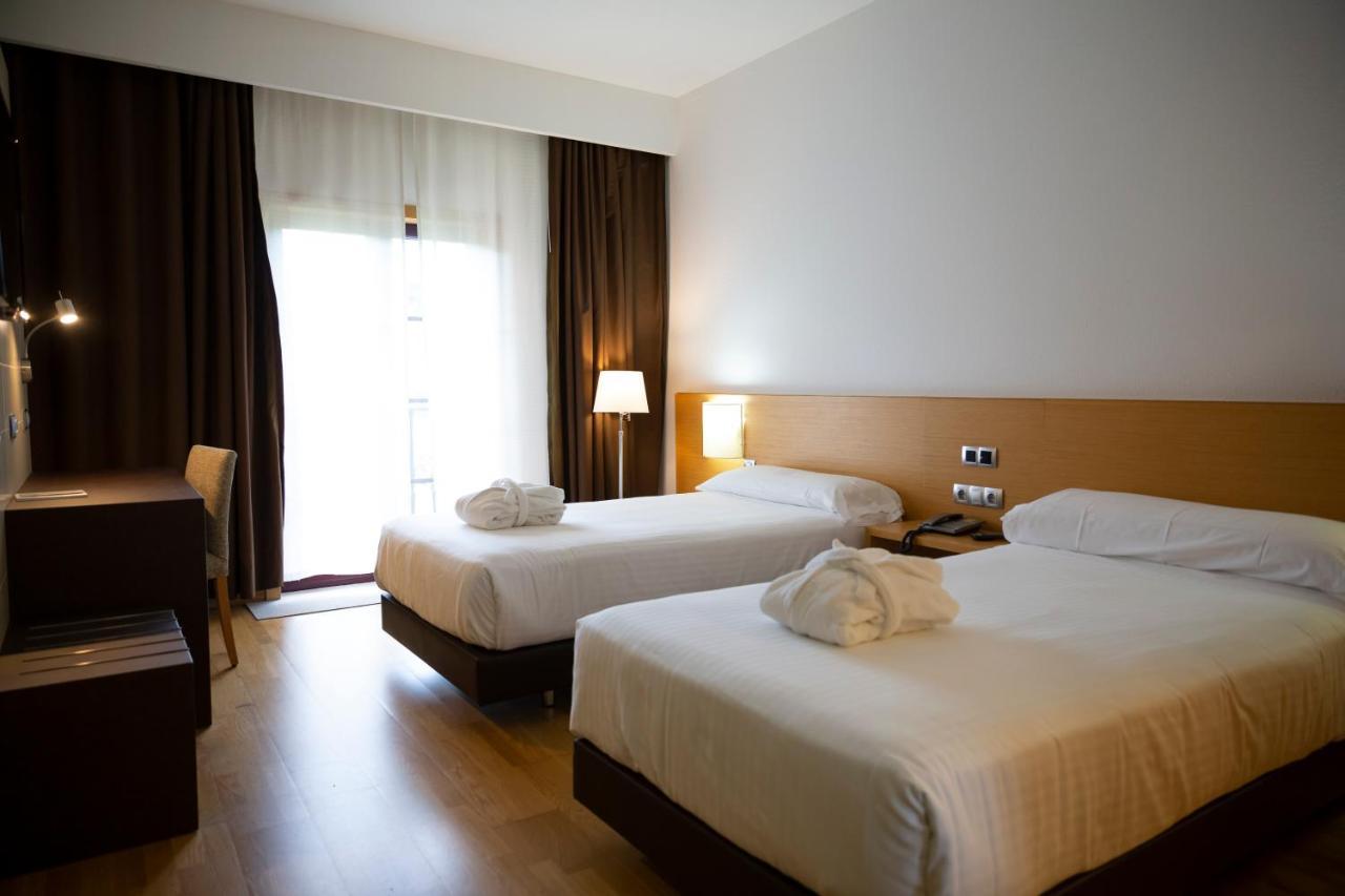 Iberik Augas Santas Balneario & Golf Hotel Pantón Buitenkant foto