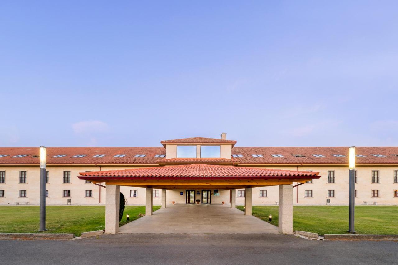 Iberik Augas Santas Balneario & Golf Hotel Pantón Buitenkant foto