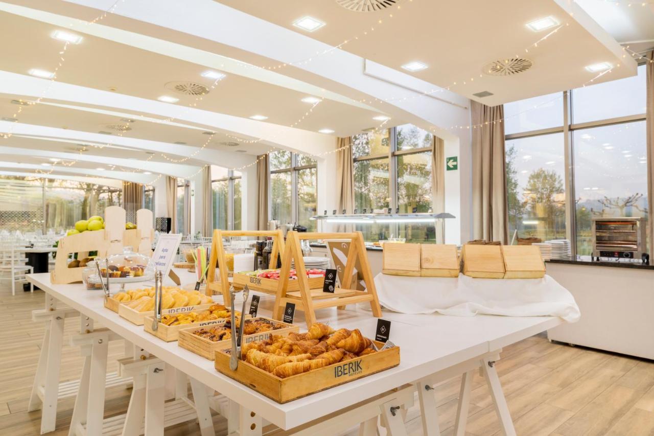 Iberik Augas Santas Balneario & Golf Hotel Pantón Buitenkant foto