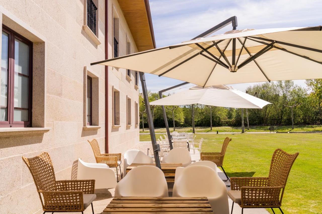 Iberik Augas Santas Balneario & Golf Hotel Pantón Buitenkant foto