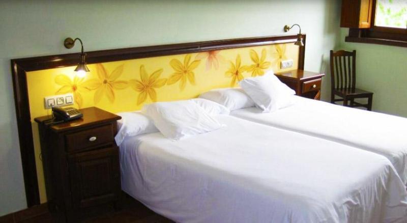 Iberik Augas Santas Balneario & Golf Hotel Pantón Buitenkant foto